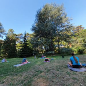 yoga plein air avec luc nermel partenaire Orezen